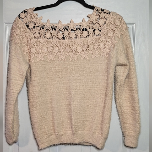 BUNDLE & SAVE • #128 • Eyelash-knit Textured Sweater • Crochet On Neckline - Picture 2 of 8